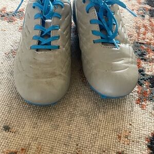 Youth Umbro Soccer Cleats